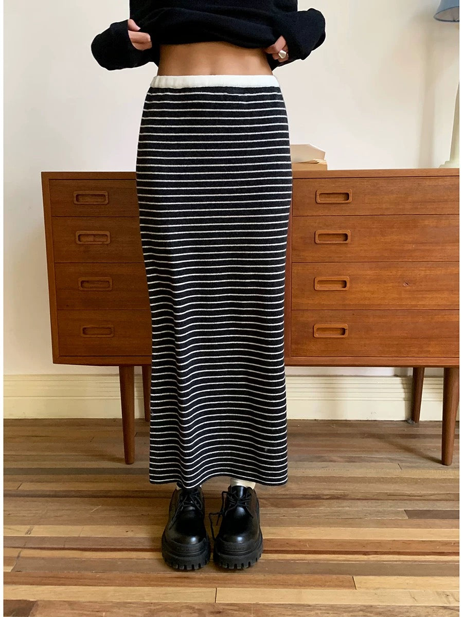 GOGO BURN Striped Knit Maxi Skirt