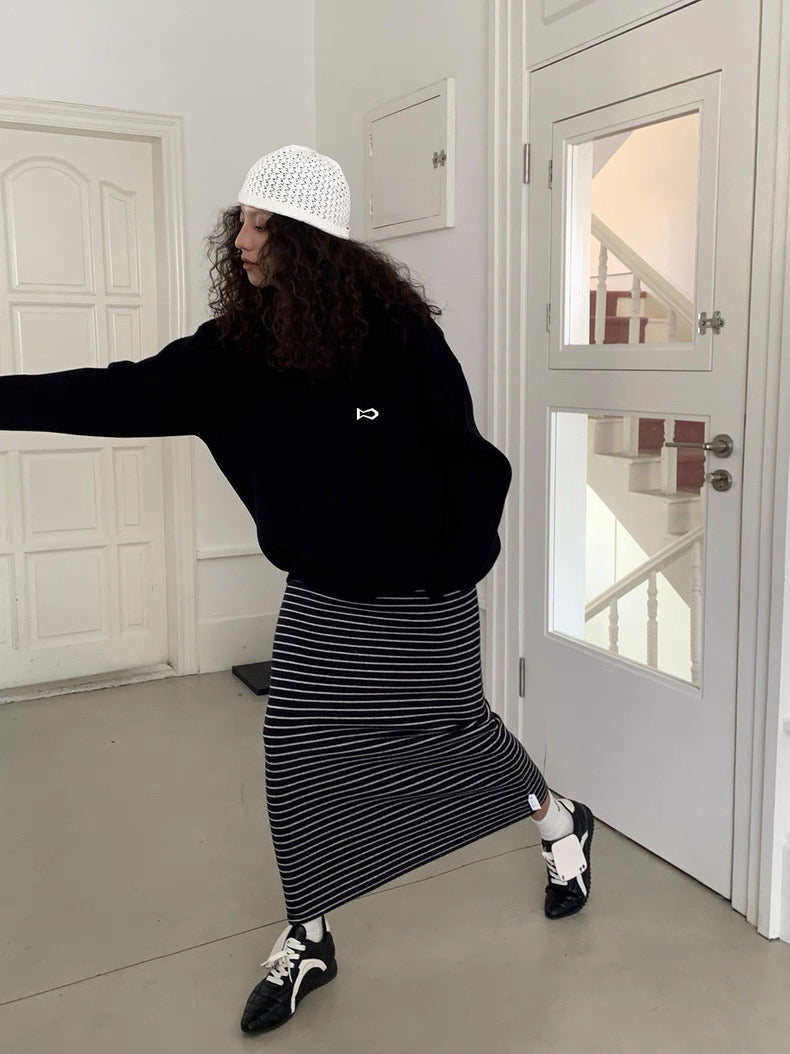 GOGO BURN Striped Knit Maxi Skirt