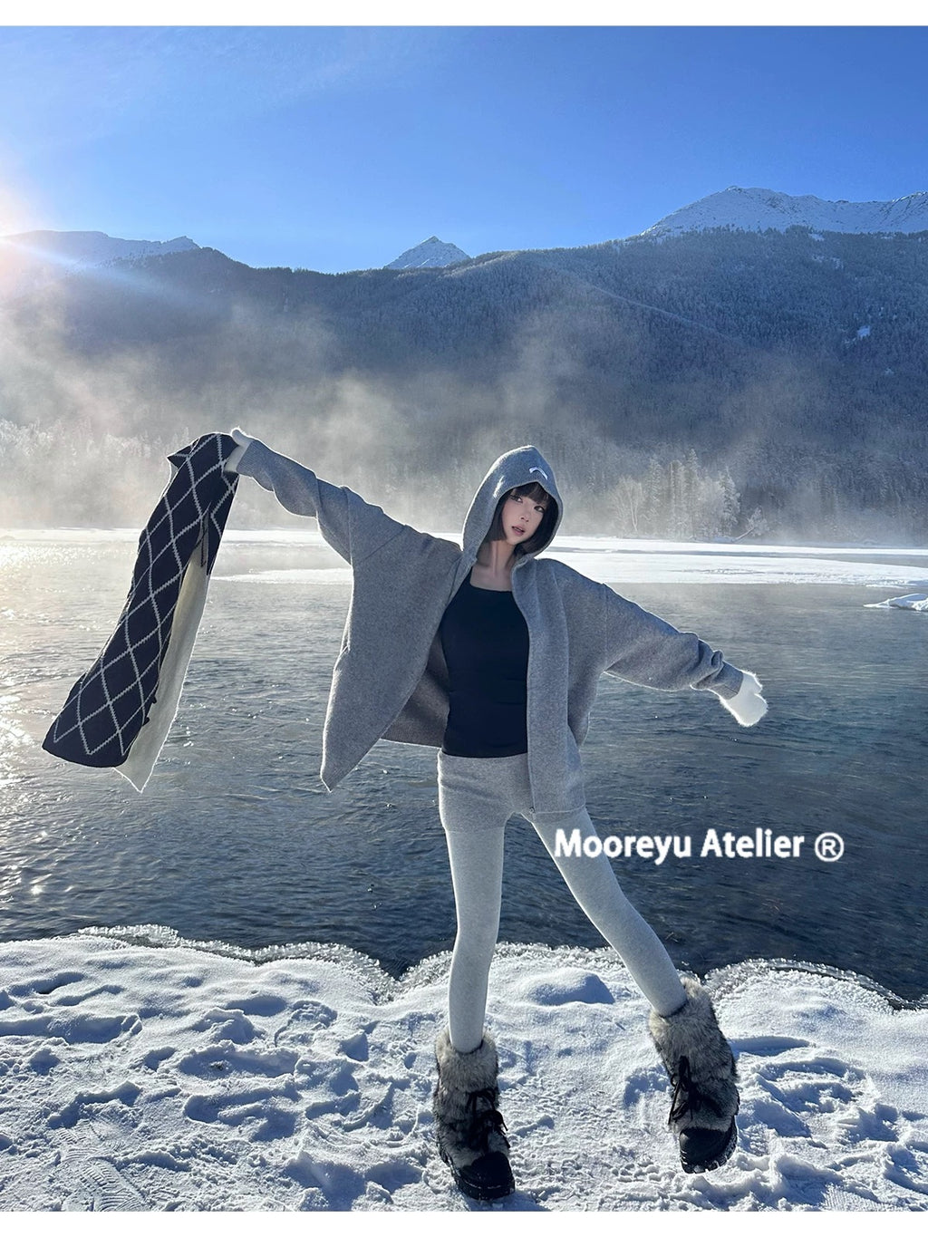 Mooreyu Atelier Platform Fuzzy Snow Boots