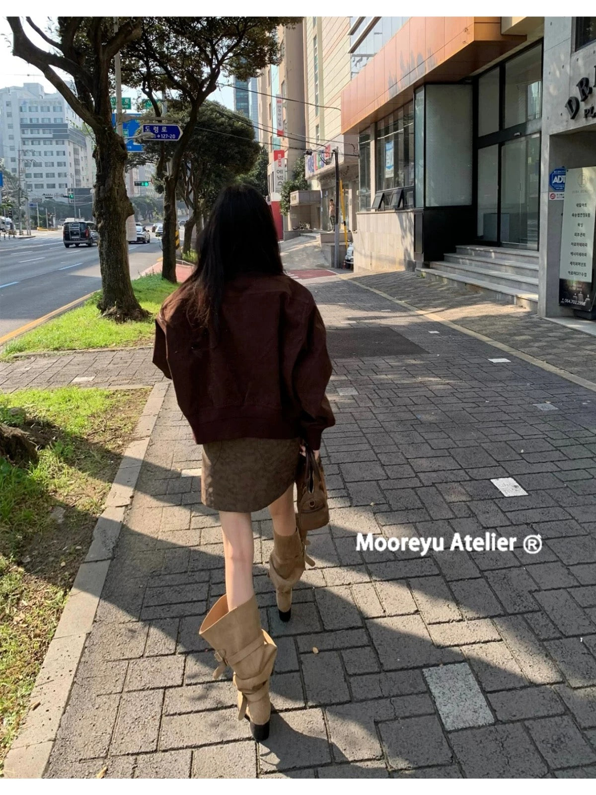 Mooreyu Atelier Wide Calf Pointed Toe Suede Slouchy Boots