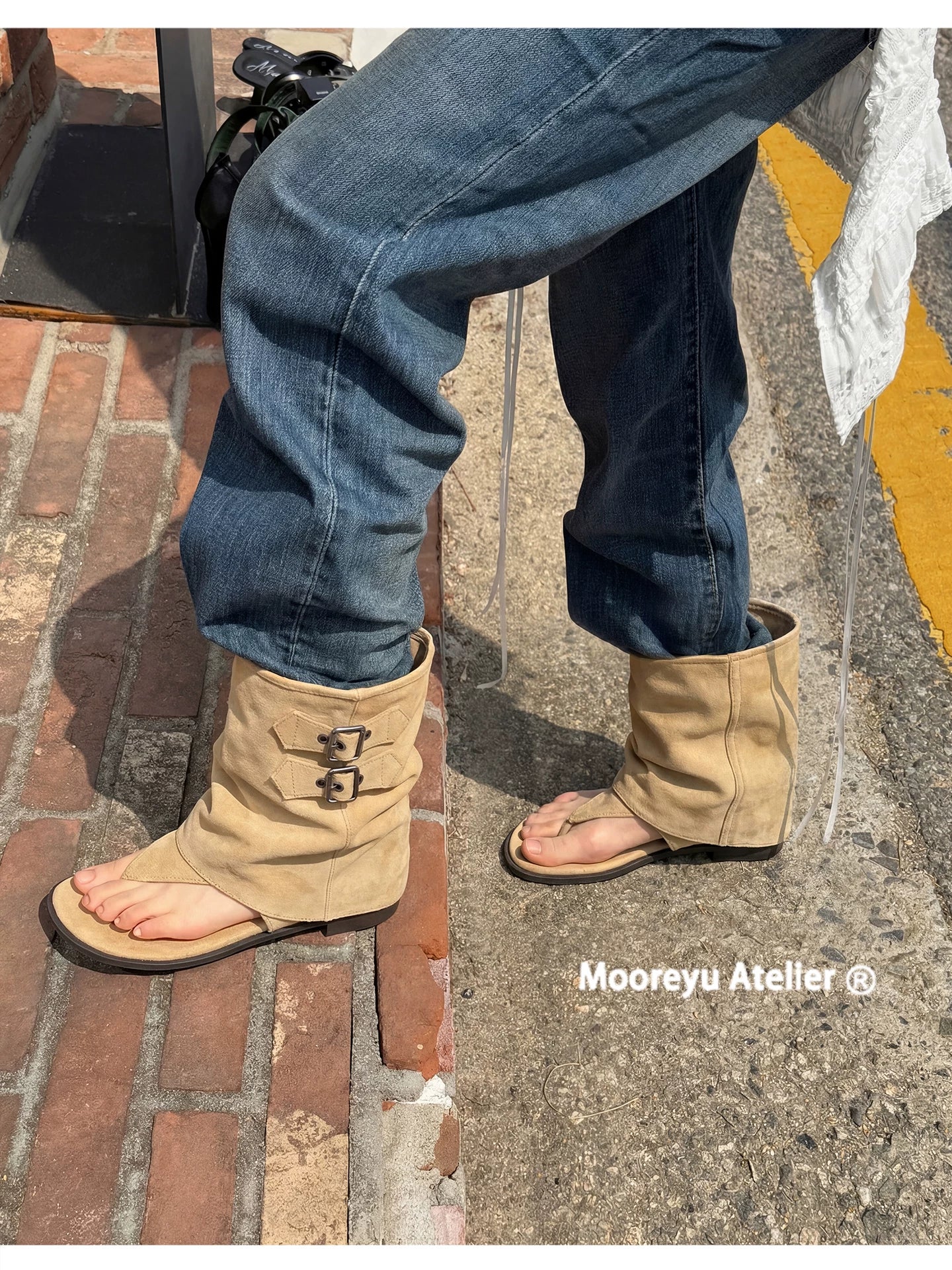 Mooreyu Round-Toe Sandal Bootie